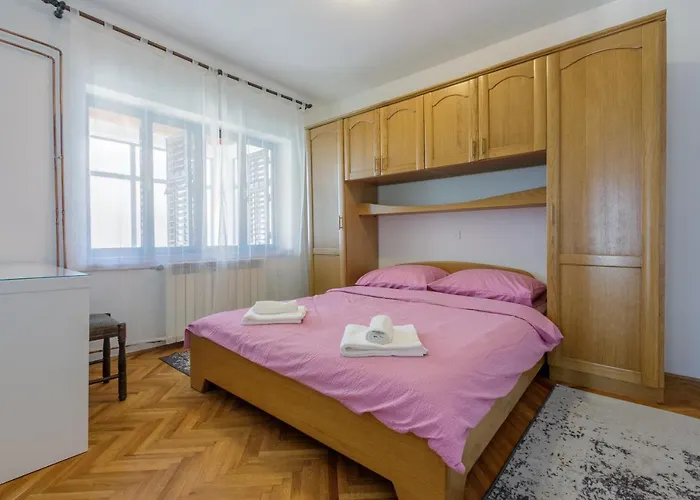 Apartman Tus A1 *