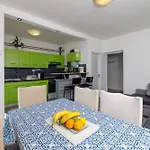 Apartman Tus A1 *